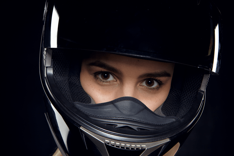 CLAVES DE LA NUEVA REGLAMENTACIÓN PARA USO DE CASCOS DE MOTOCICLISTAS