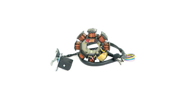 CORONA DE BOBINAS AKT AK125SLR-NKR-NE 125-150 - CR4 125 UNISHOCK (MOD 17-21) Y MOTORES CHINOS CGR (DE VARILLAS IMPULSORAS)