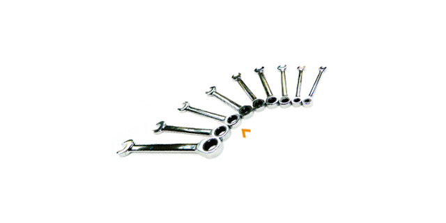 LLAVE TIPO RACHET / FIJA 17mm